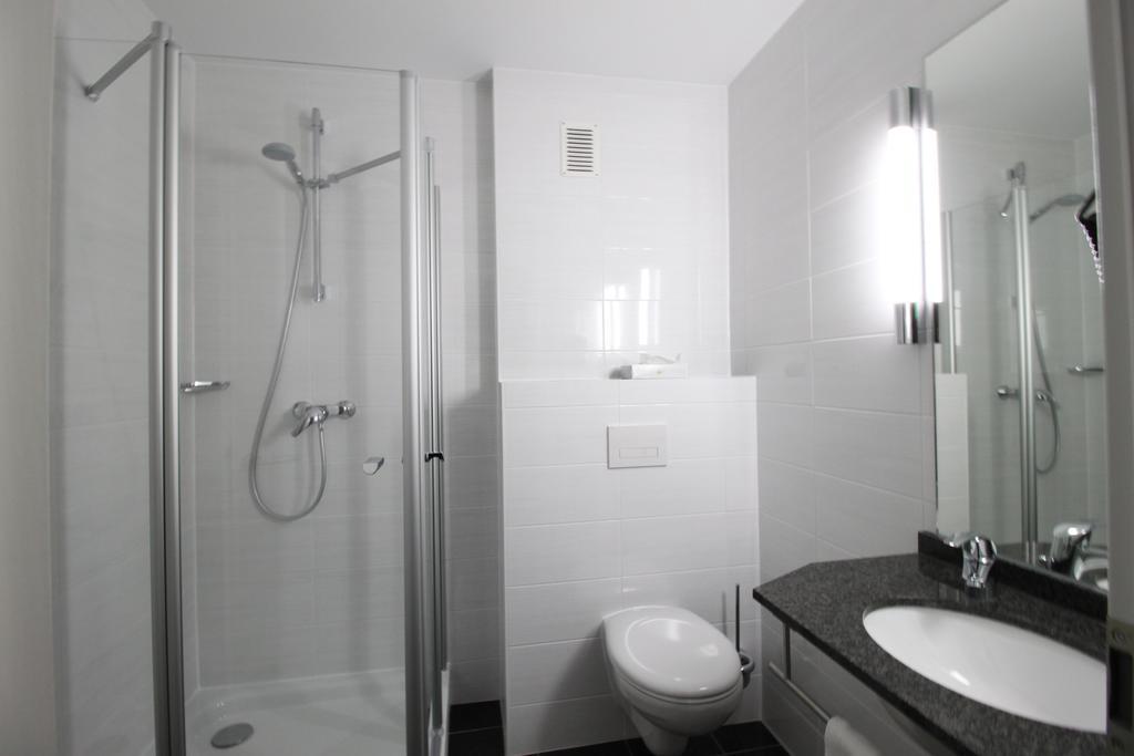 Hotel Garni Eden Meersburg Room photo