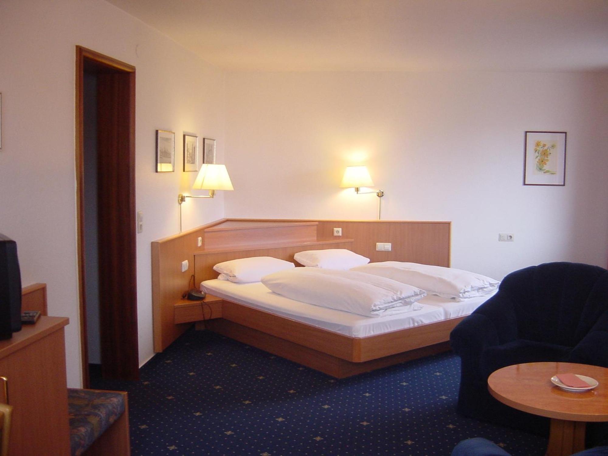 Hotel Garni Eden Meersburg Exterior photo